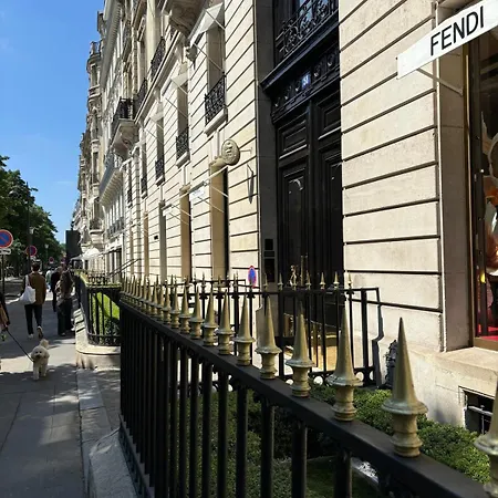 Champs-elysees, Avenue Montaigne * פריז